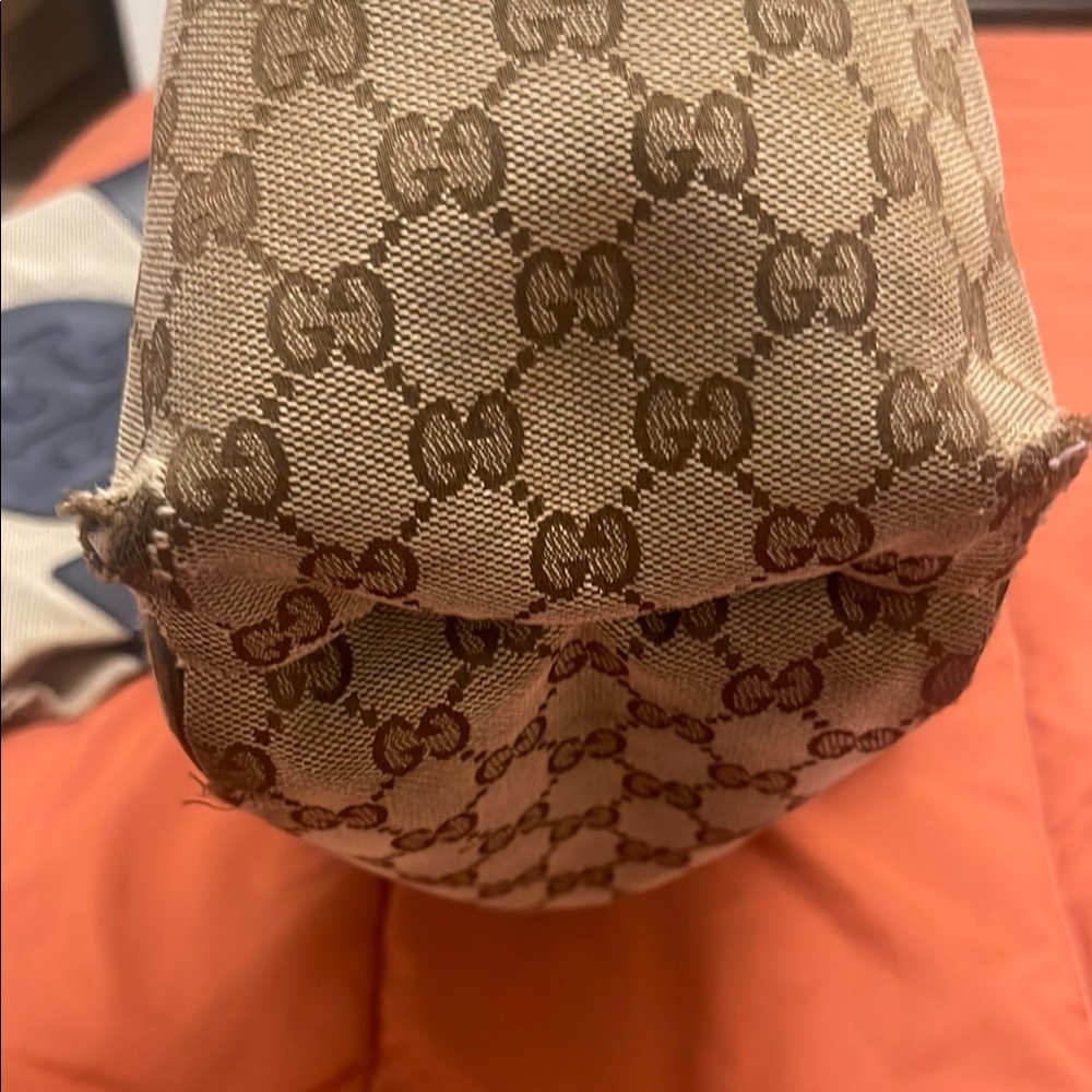 Gucci Brown Baby Bag with Signature Monogram - Picture 5 of 12
